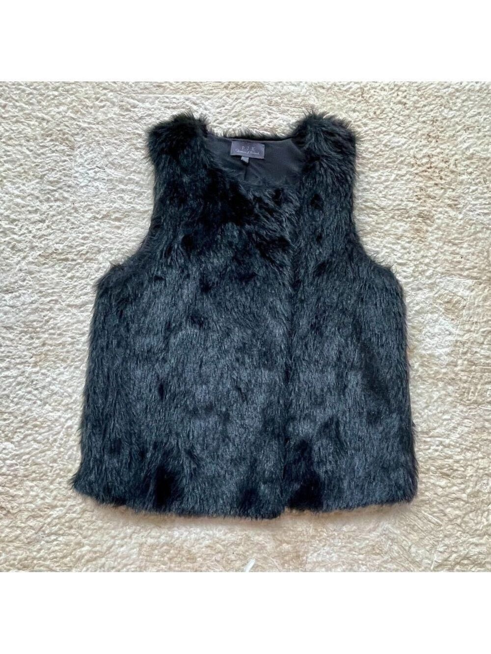 PJK Patterson J. Kincaid Black Shaggy Faux Fur and Faux Leather Vest, Size M/L - Picture 4 of 10